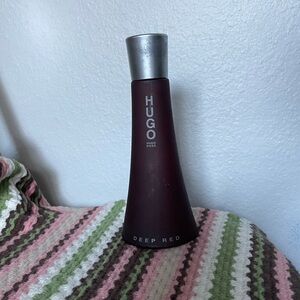 Hugo Boss Deep Red Perfume